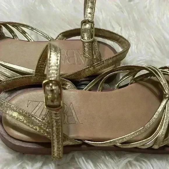 Zara kids multi strap gold sandals - Picture 8 of 10